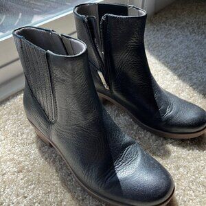 Waterproof leather ankle boot